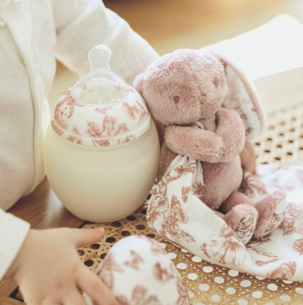 Elhee Biberones y accesorios